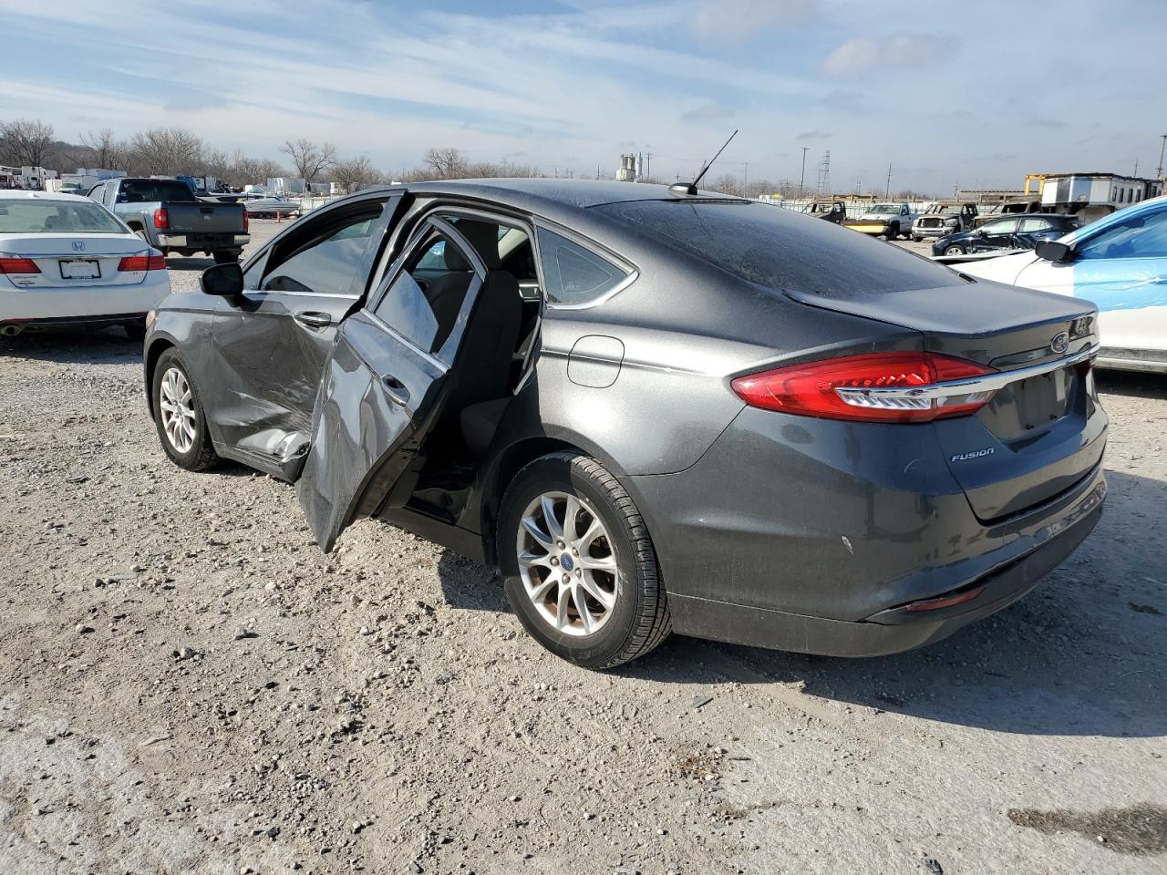 2017 FORD FUSION S - Фото 2
