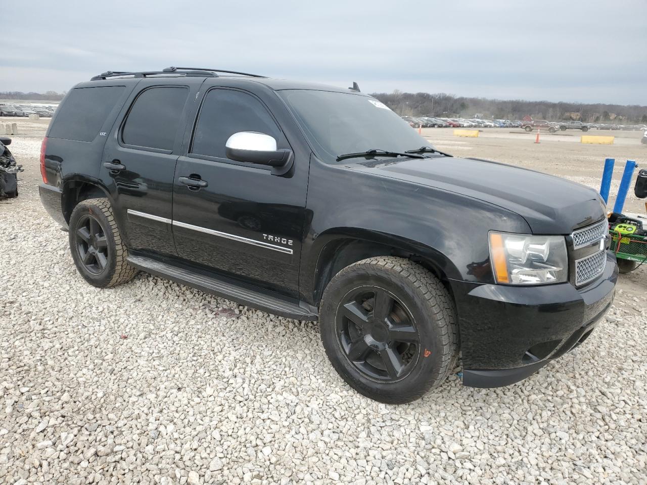 2011 CHEVROLET TAHOE K150 - Image 4