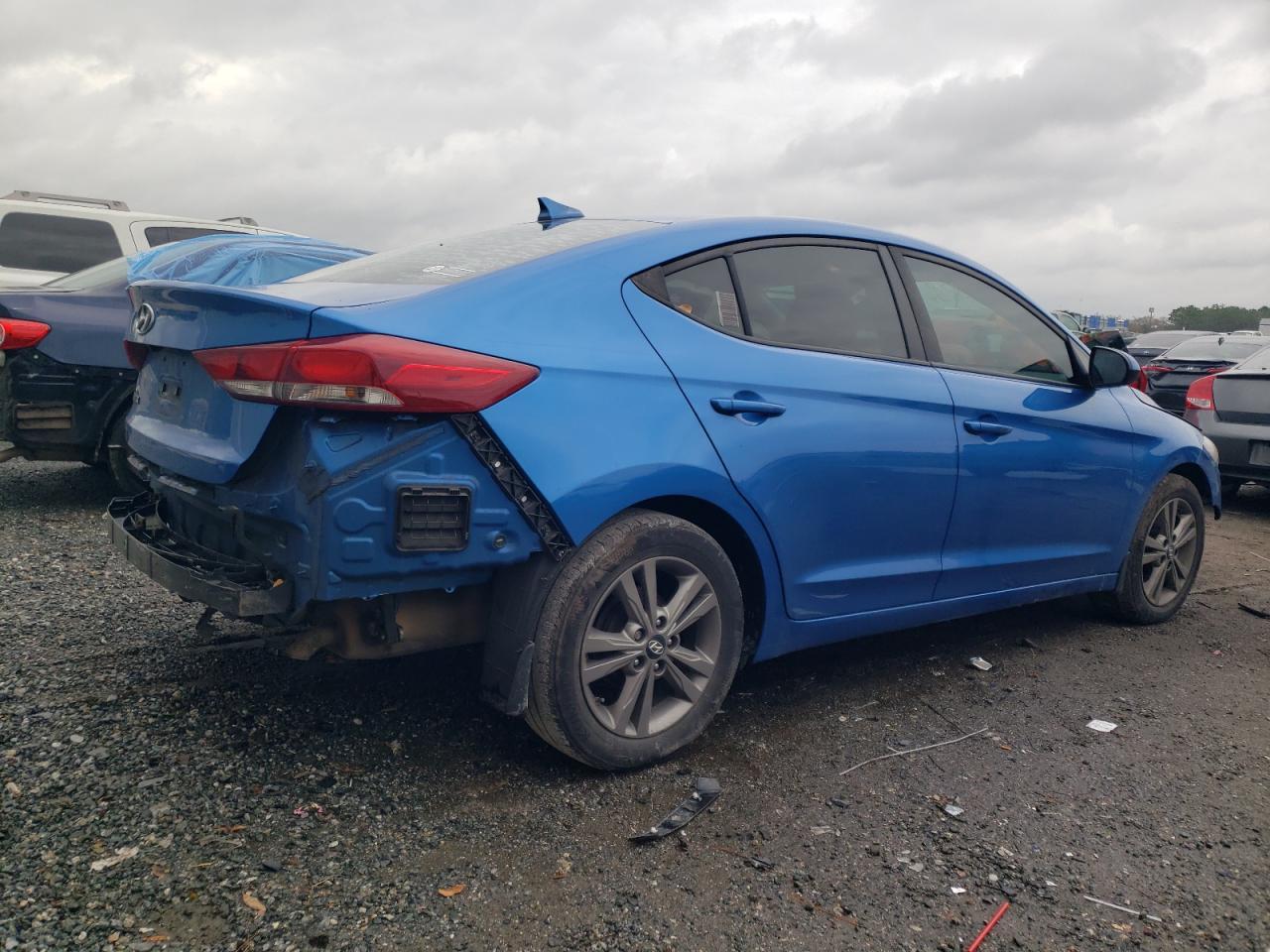 2017 HYUNDAI ELANTRA SE - Фото 3