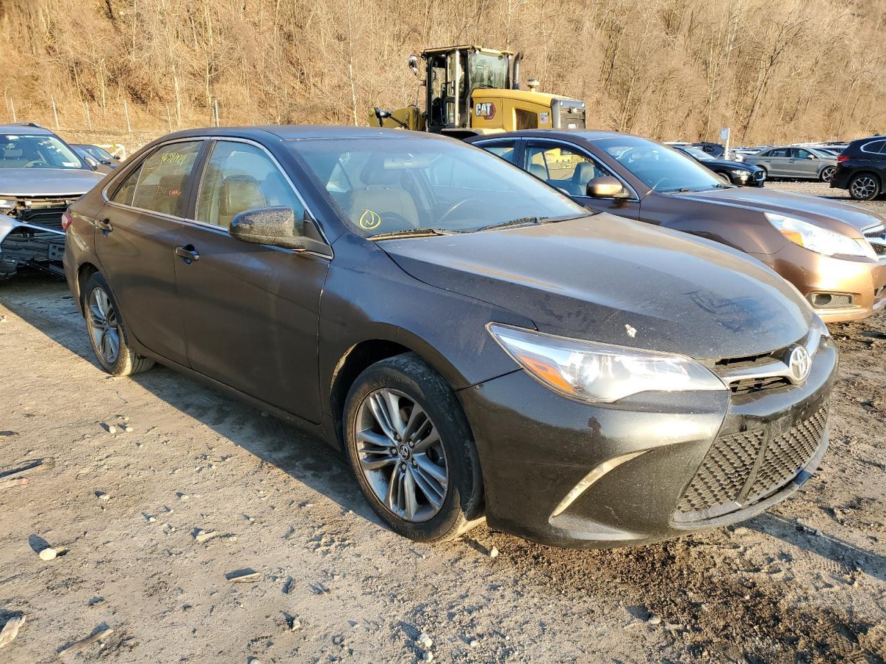 2017 TOYOTA CAMRY LE - Фото 4