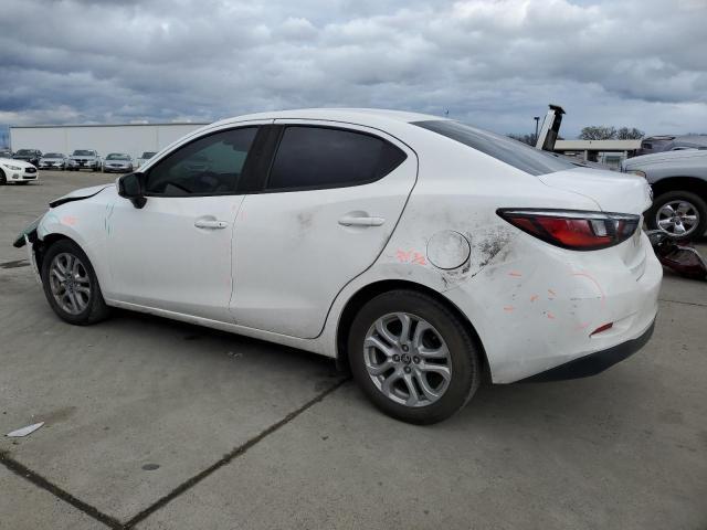 2017 Toyota Yaris Ia - Фото 2