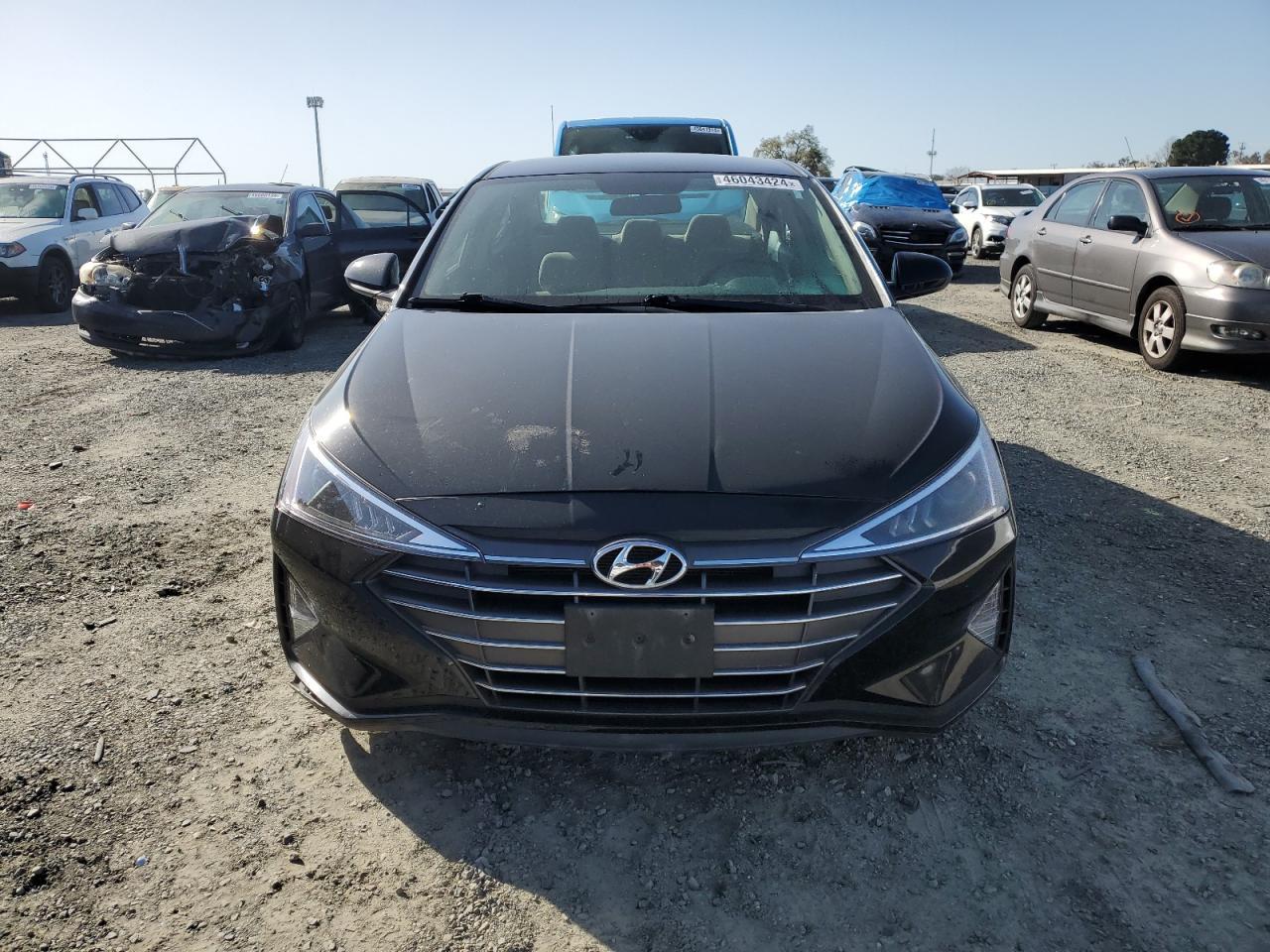 2019 HYUNDAI ELANTRA SE - Фото 5