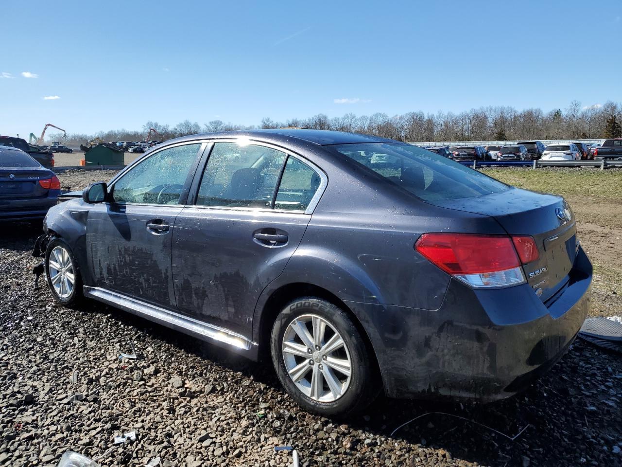 2012 SUBARU LEGACY 2.5 - Image 2