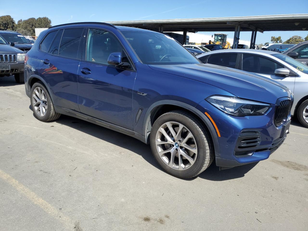 2023 BMW X5 XDRIVE4 - Фото 4