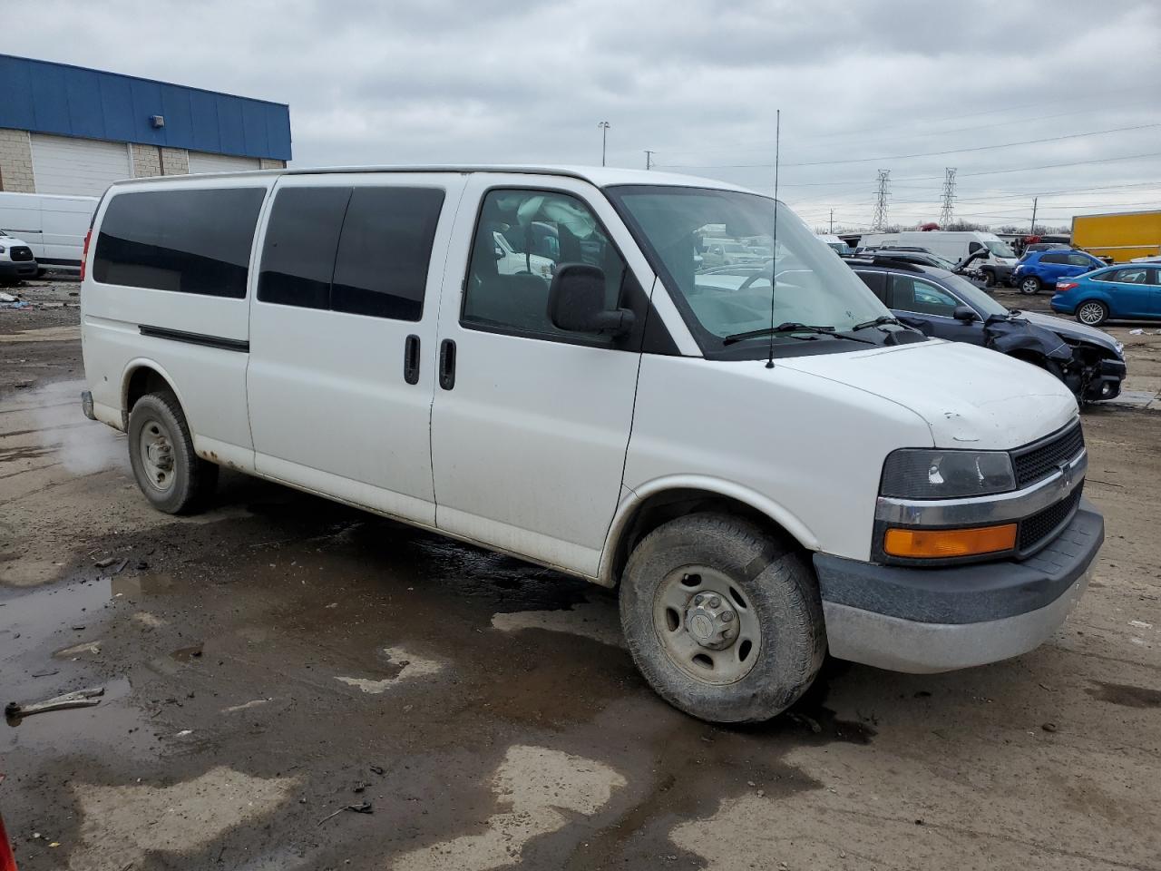 2012 CHEVROLET EXPRESS G3 - Фото 4