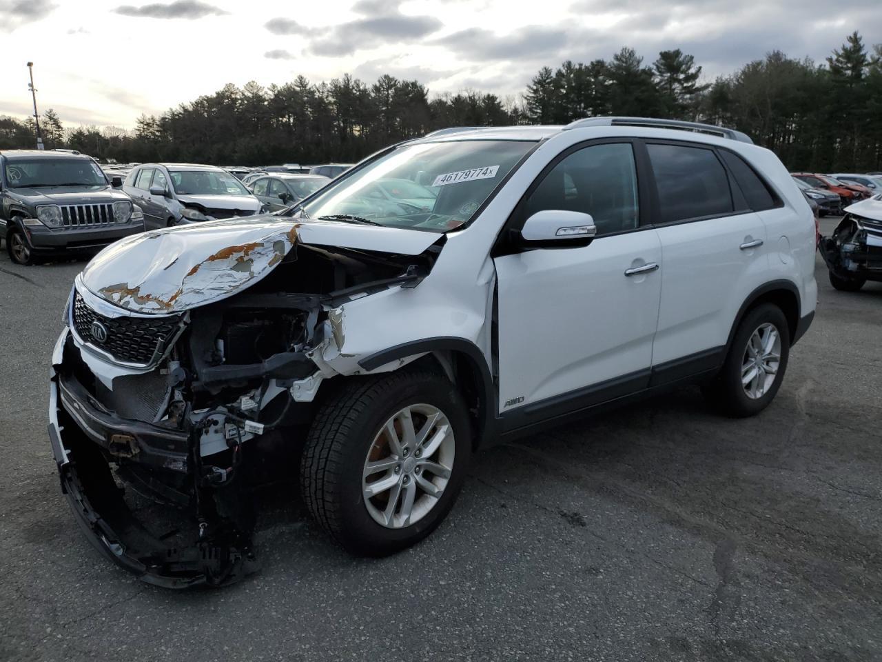 2014 KIA SORENTO LX