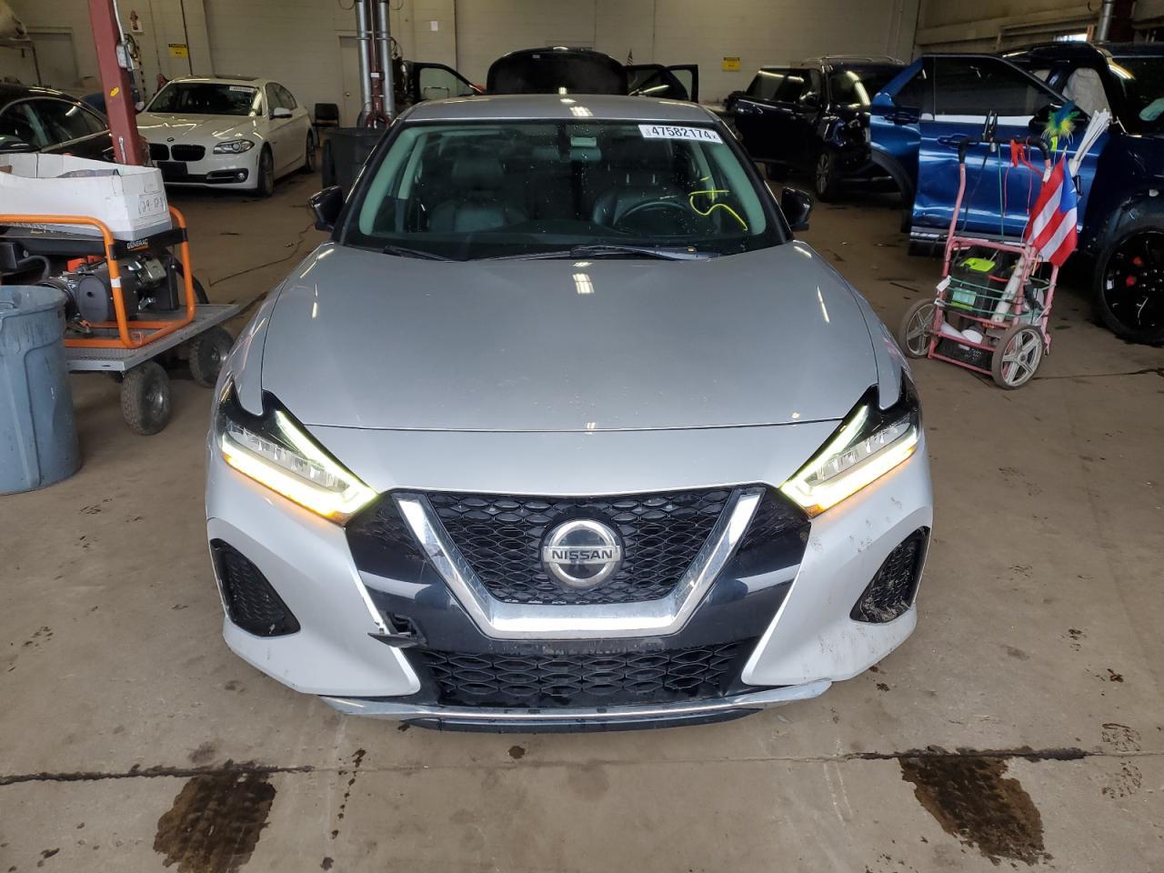 2019 NISSAN MAXIMA S - Фото 5