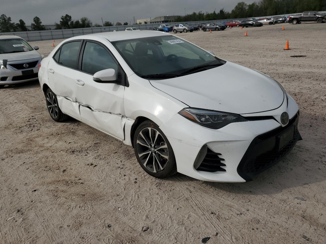 2018 TOYOTA COROLLA L - Image 4