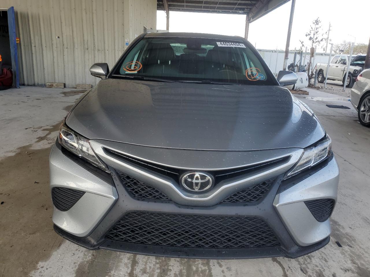 2020 TOYOTA CAMRY SE - Image 5