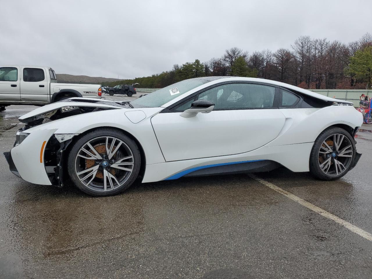 2015 BMW I8 car image