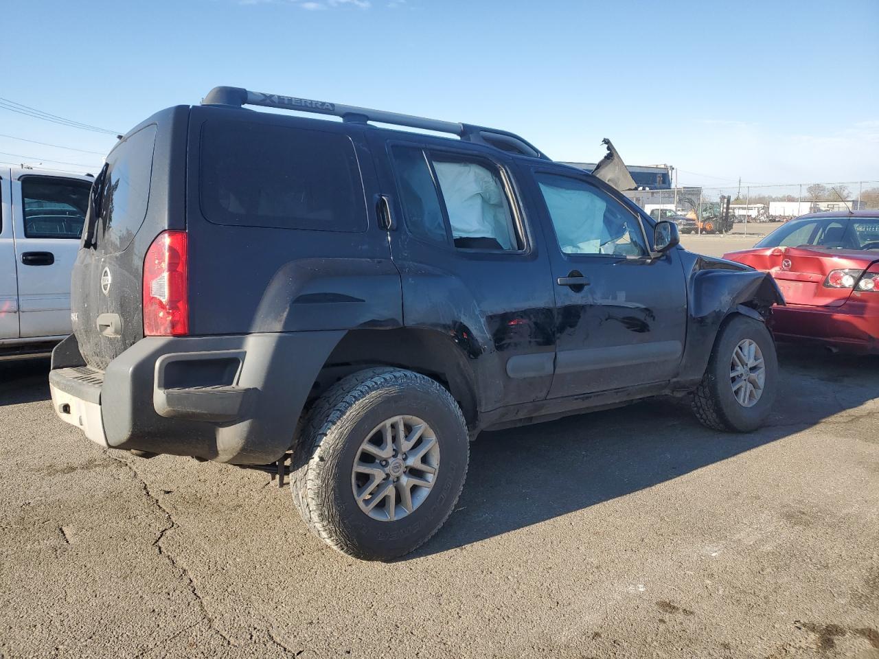 2014 NISSAN XTERRA X - Фото 3