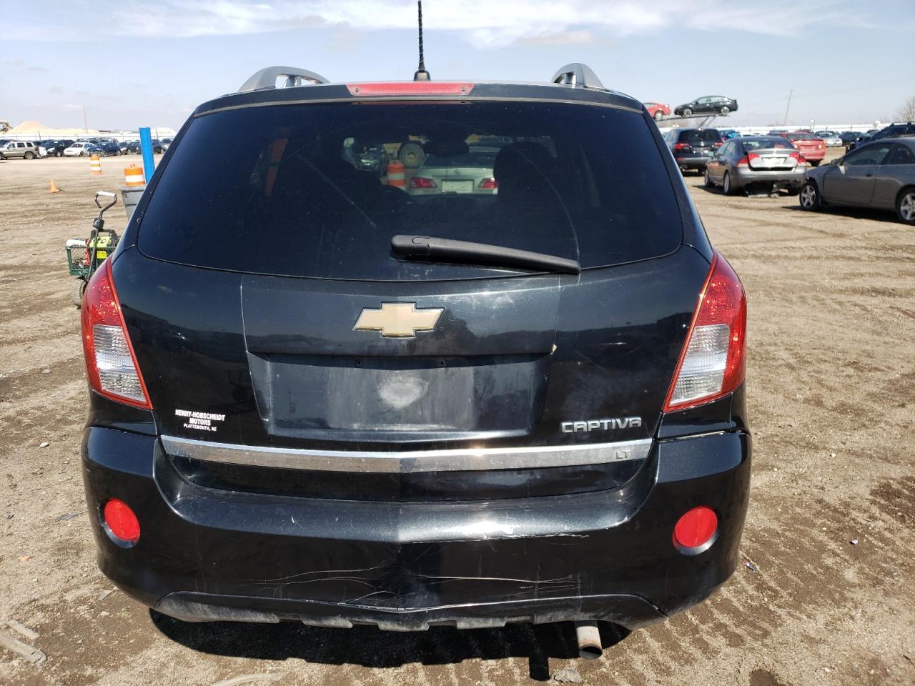 2014 CHEVROLET CAPTIVA LT - Image 6