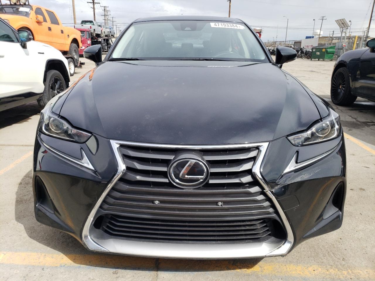 2019 LEXUS IS 300 - Image 5