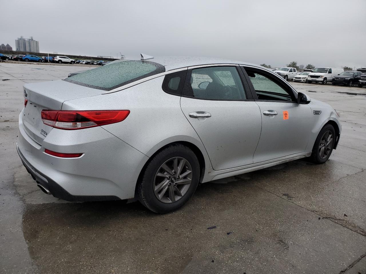 2020 KIA OPTIMA LX - Image 3