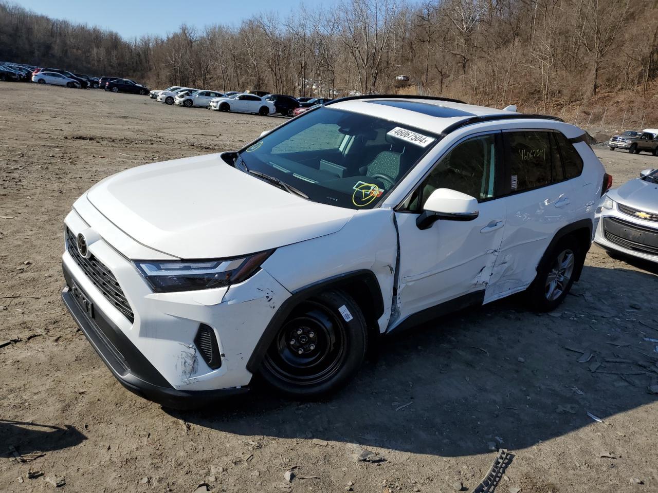 2022 TOYOTA RAV4 XLE