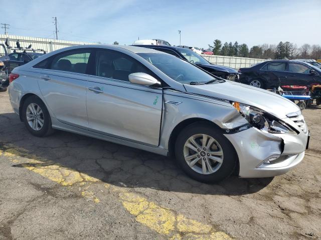2013 Hyundai Sonata Gls - Image 4