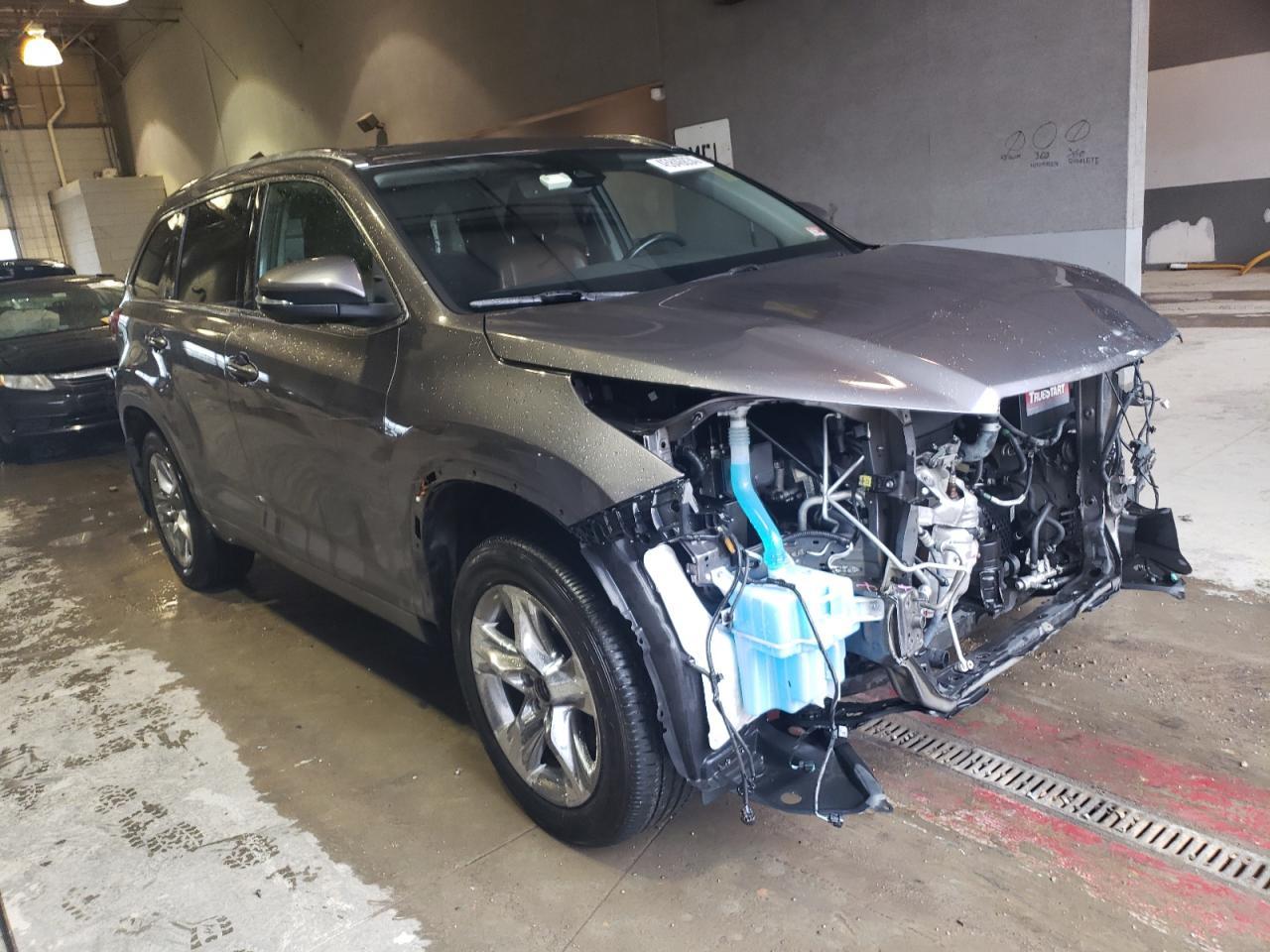2019 TOYOTA HIGHLANDER - Image 4