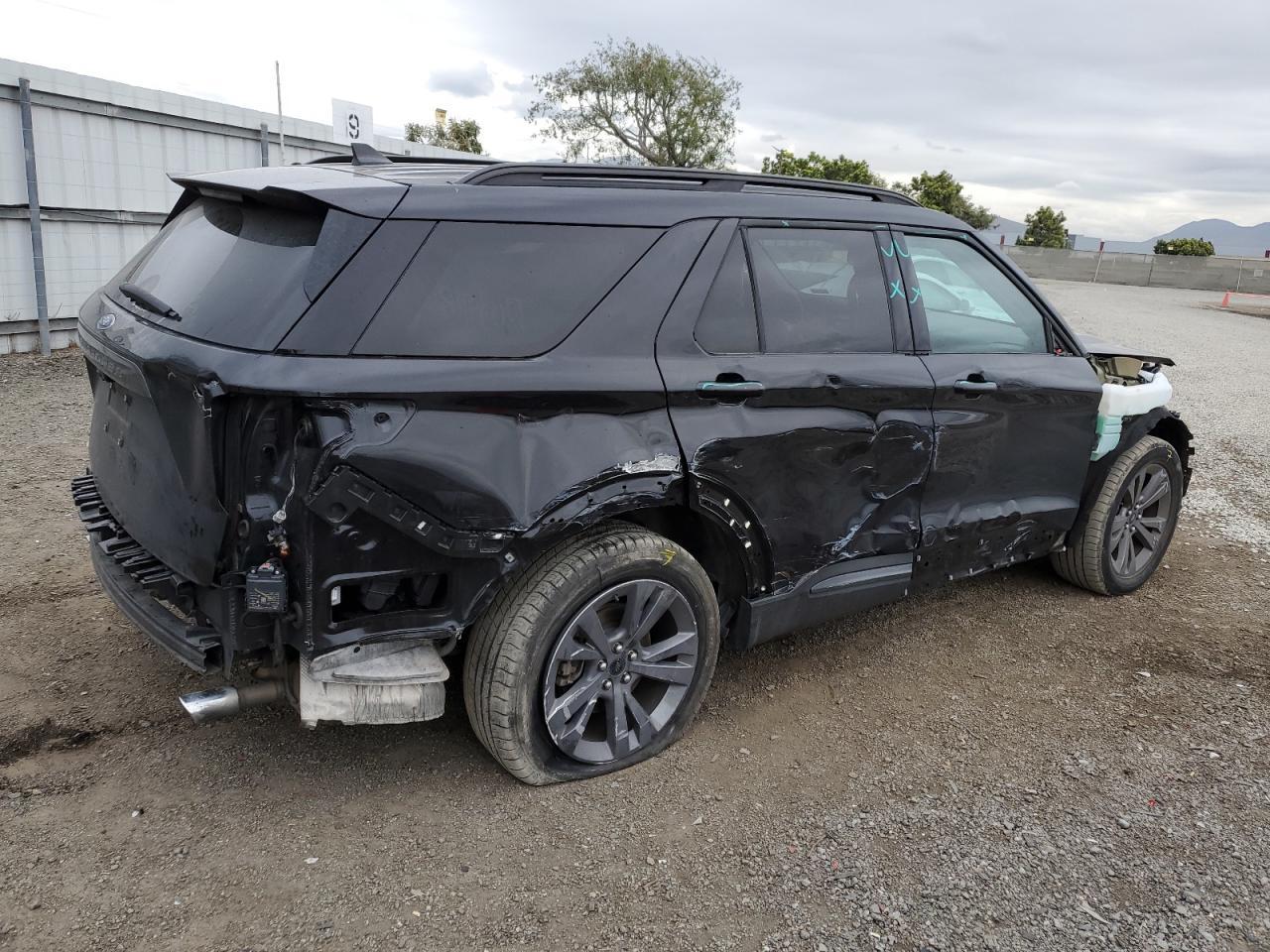 2022 FORD EXPLORER X - Фото 3