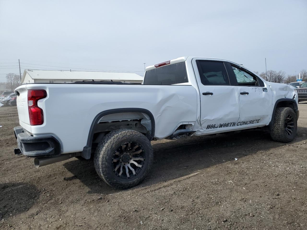 2024 CHEVROLET SILVERADO - Фото 3