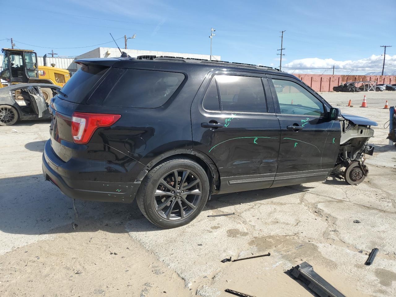 2018 FORD EXPLORER X - Фото 3