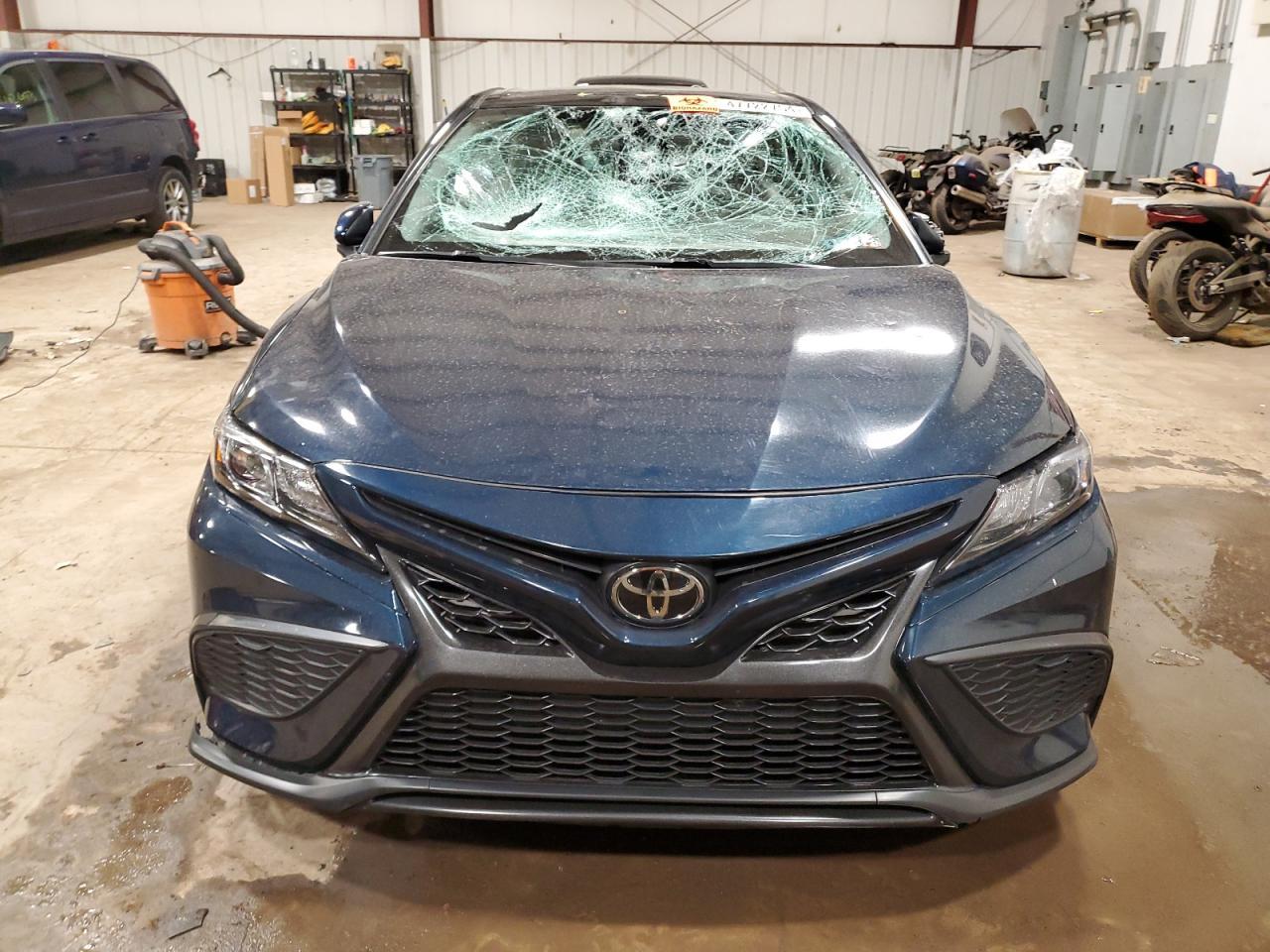 2021 TOYOTA CAMRY SE - Image 5