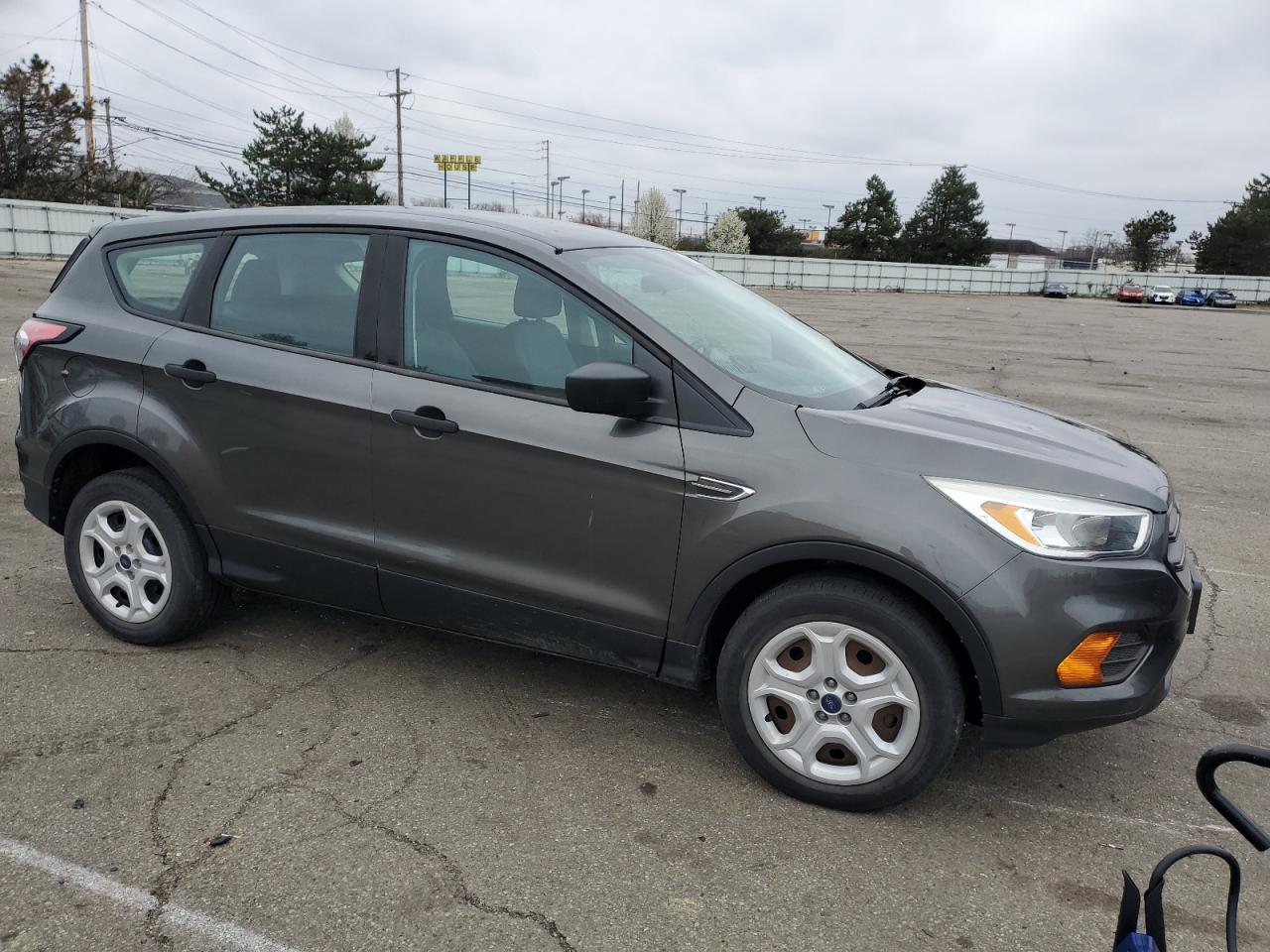 2017 FORD ESCAPE S - Image 4