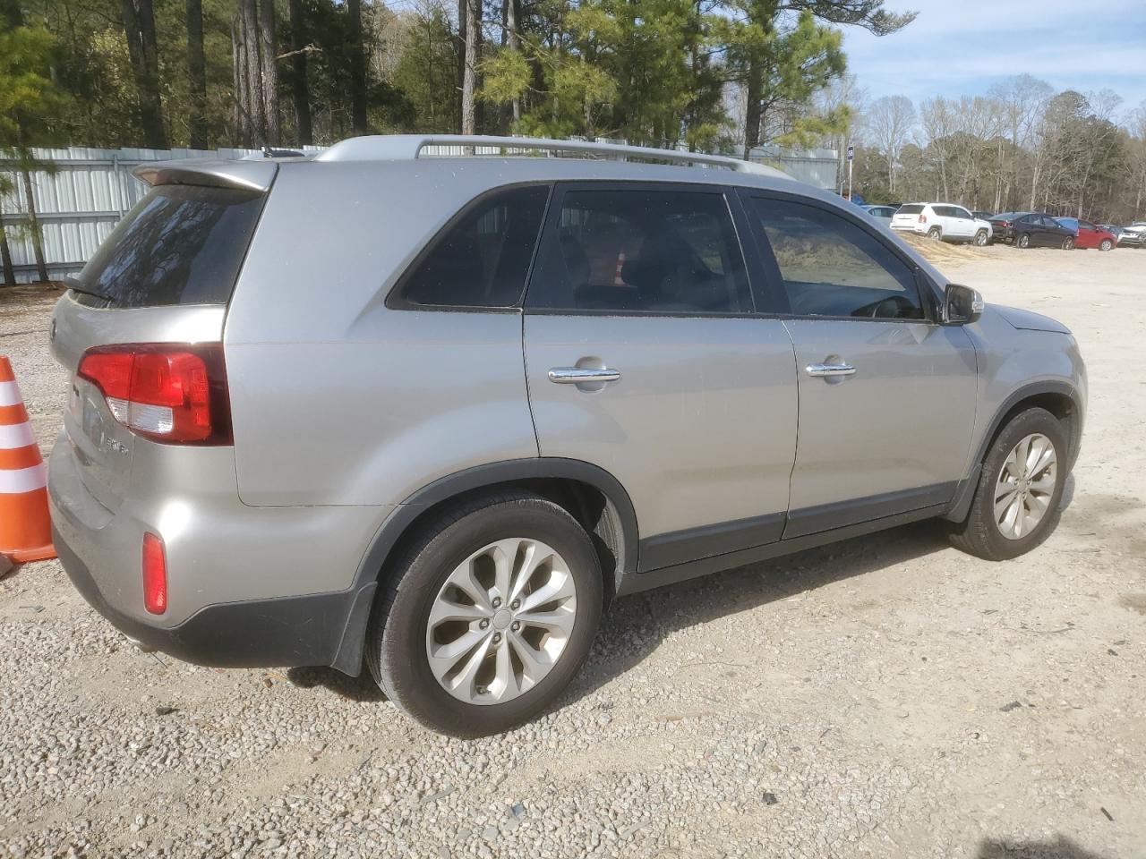 2015 KIA SORENTO EX - Image 3