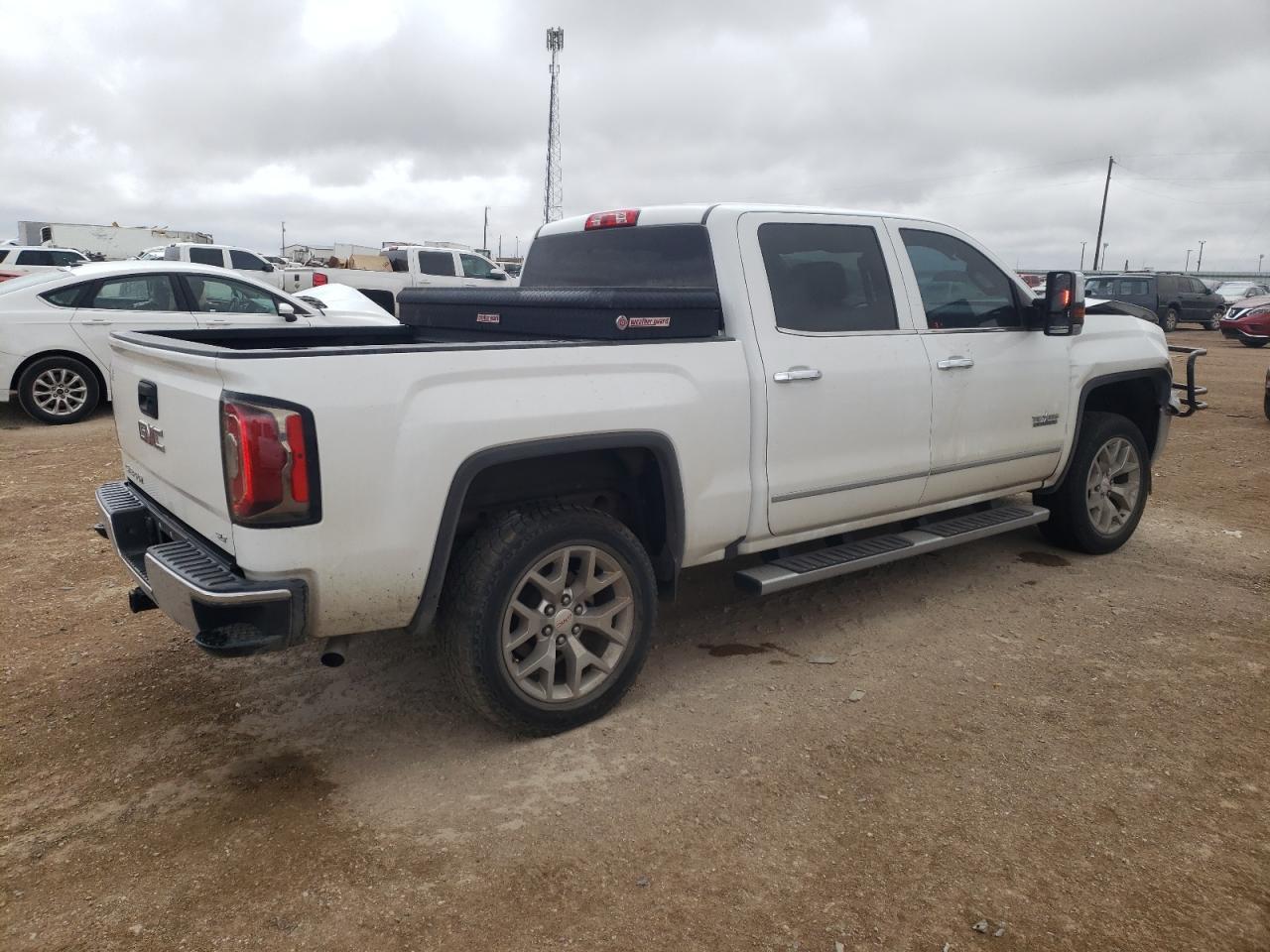 2018 GMC SIERRA K15 - Фото 3