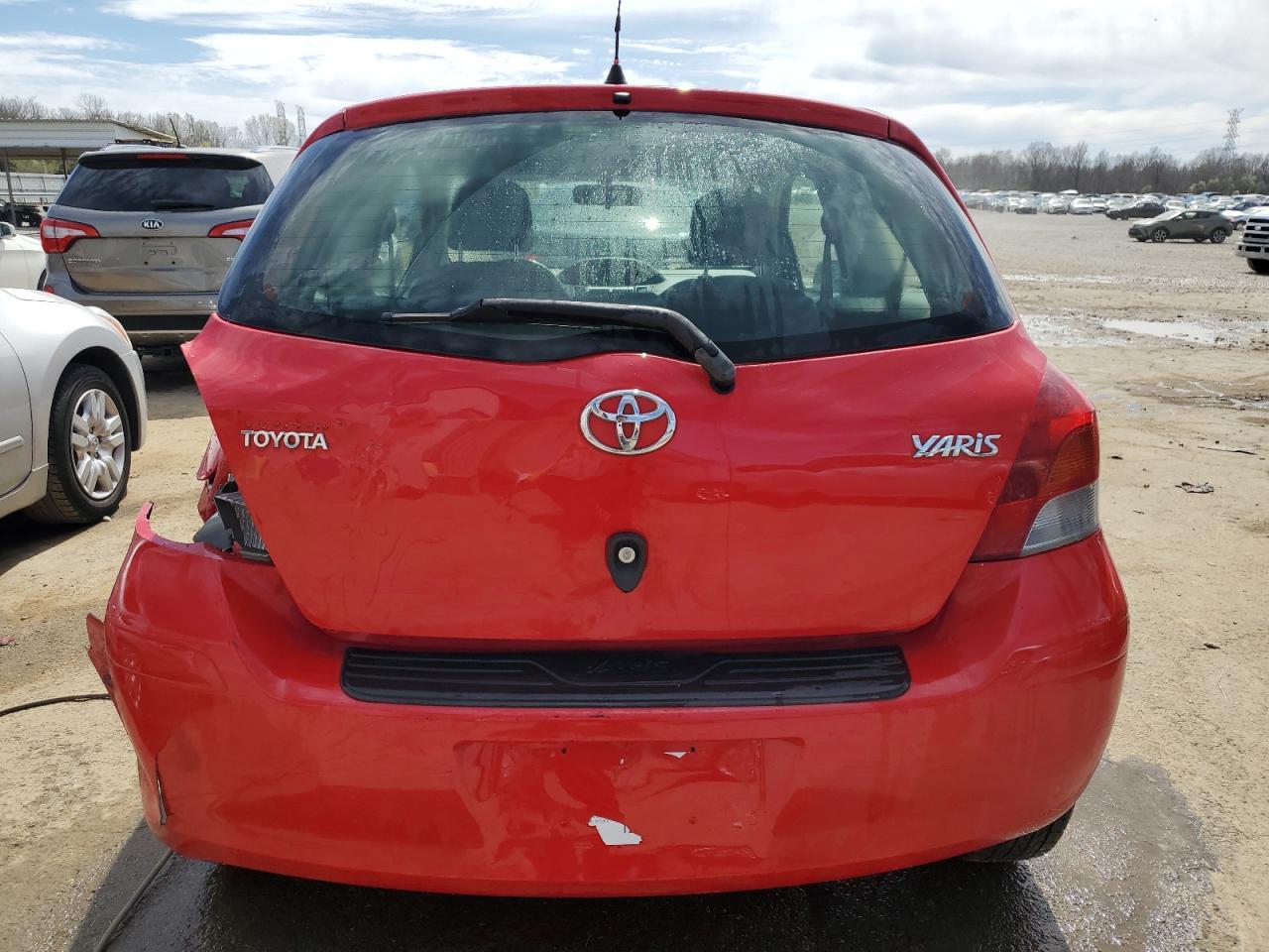2011 TOYOTA YARIS - Фото 6