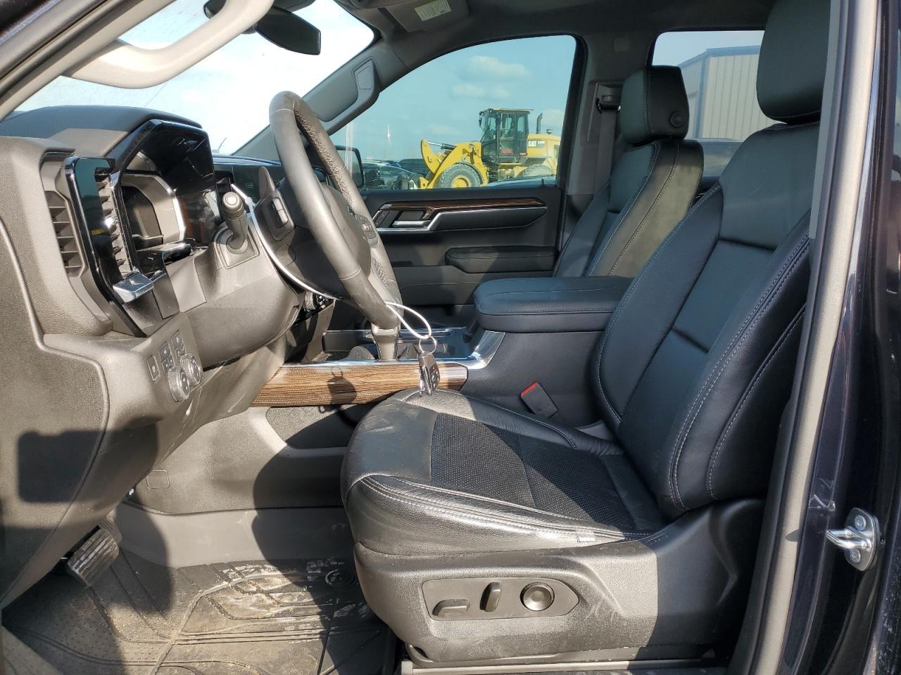 2023 CHEVROLET SILVERADO - Фото 7