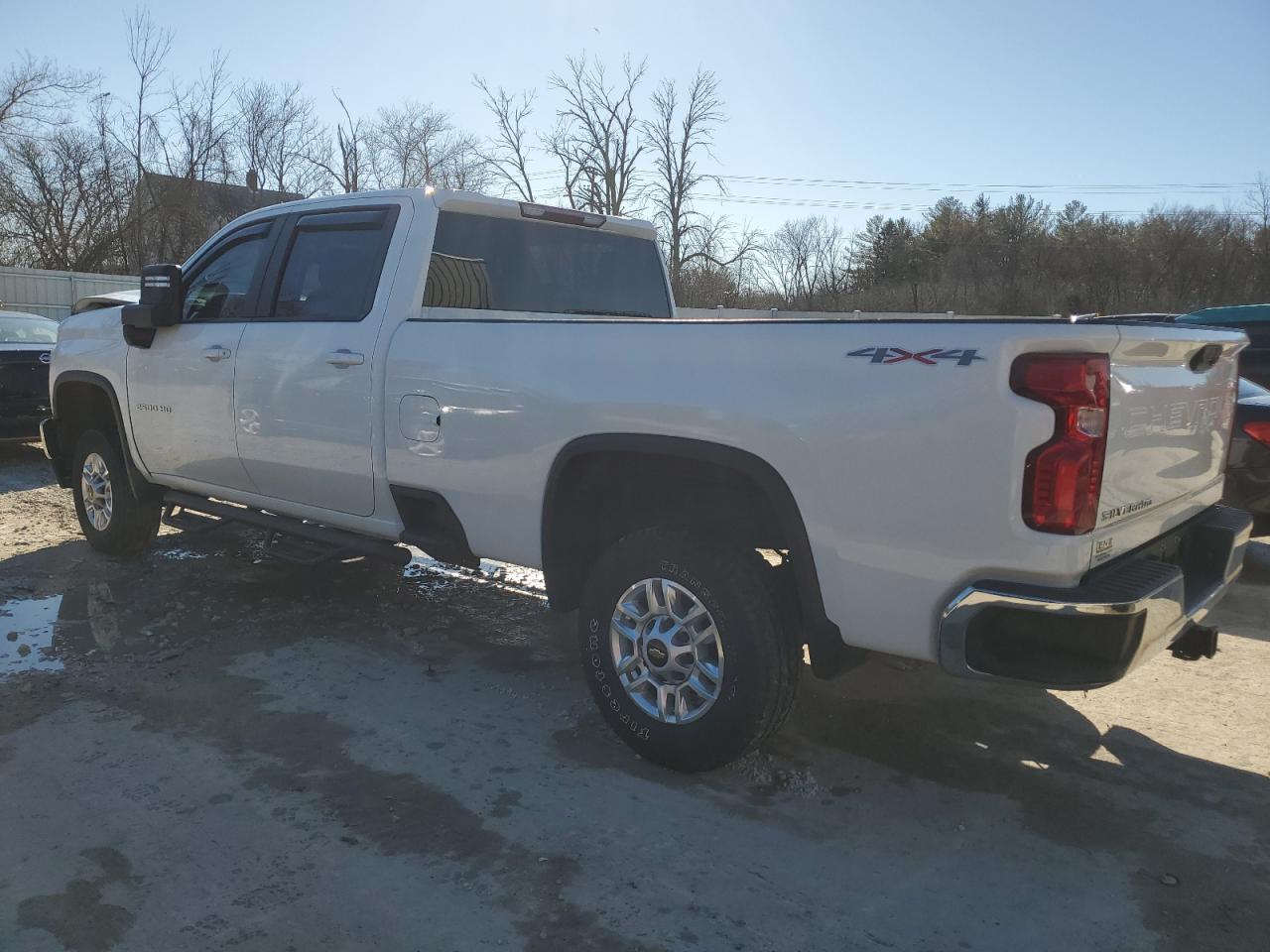 2020 CHEVROLET SILVERADO - Image 2