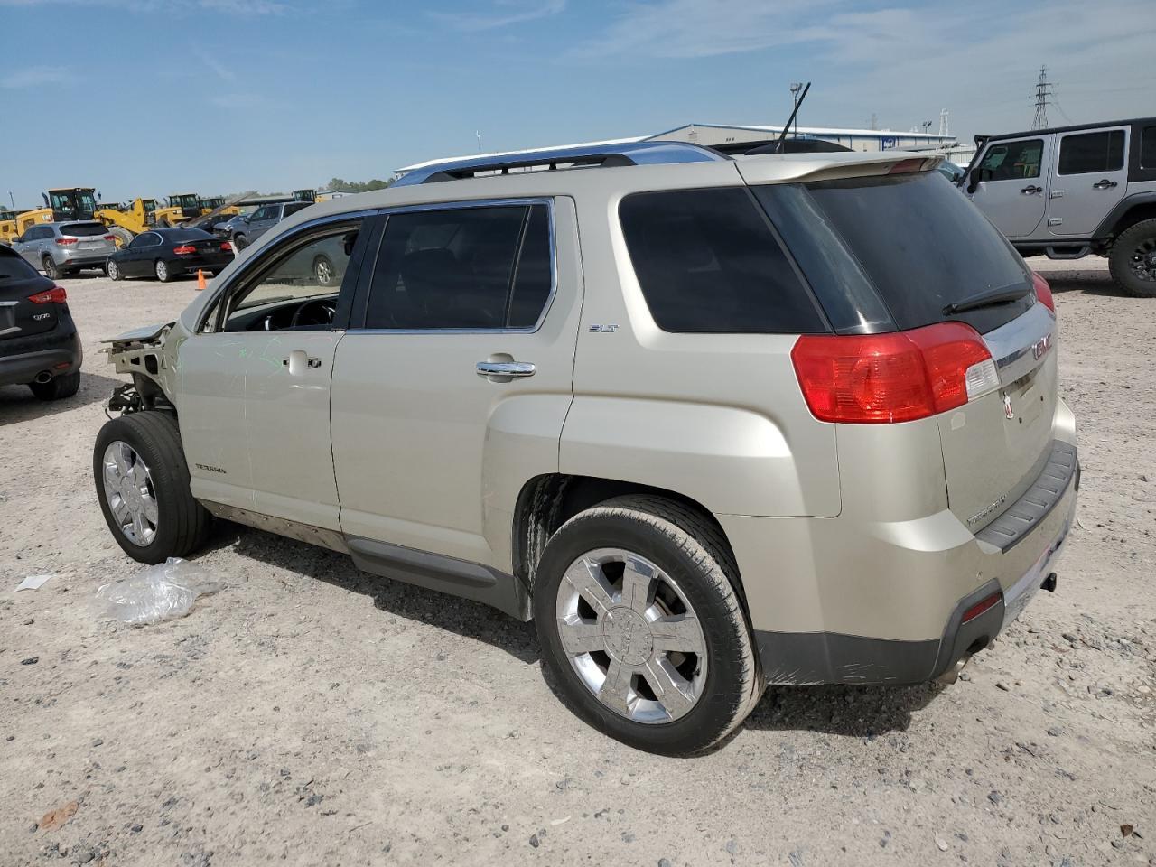 2013 GMC TERRAIN SL - Фото 2
