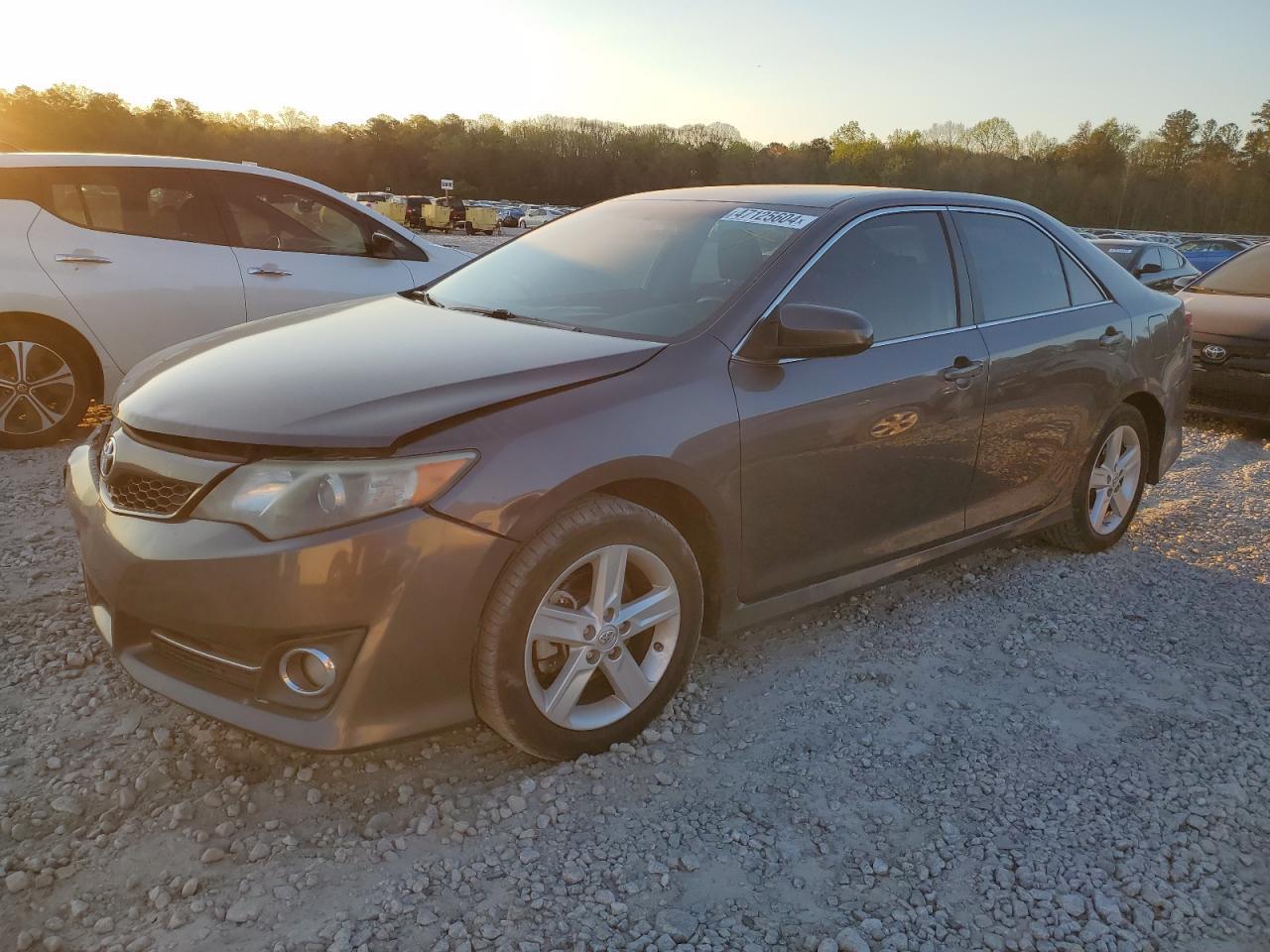 2014 TOYOTA CAMRY L