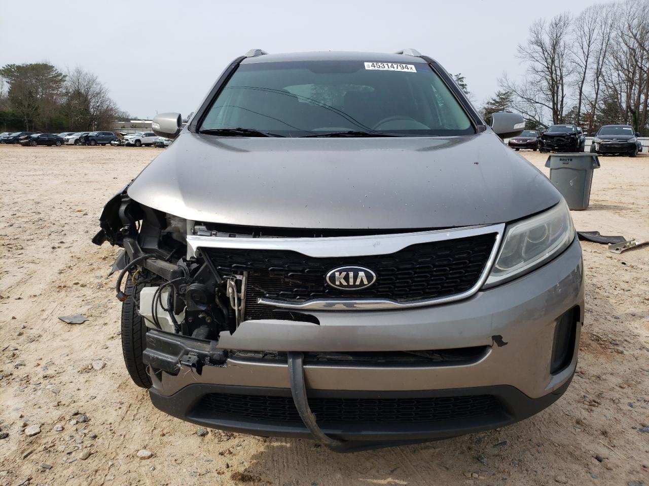 2015 KIA SORENTO LX - Фото 5