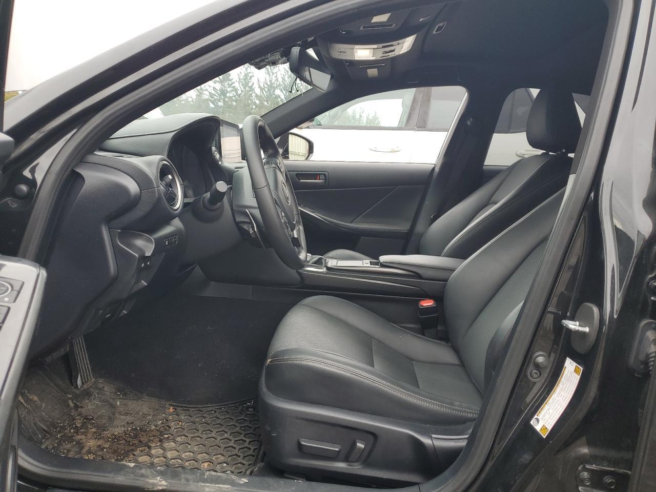 2021 LEXUS IS 300 - Фото 7