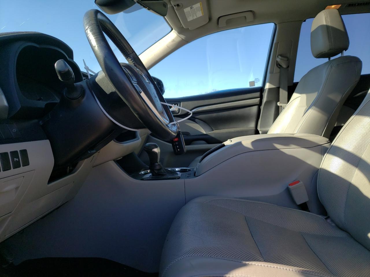 2018 TOYOTA HIGHLANDER - Фото 7