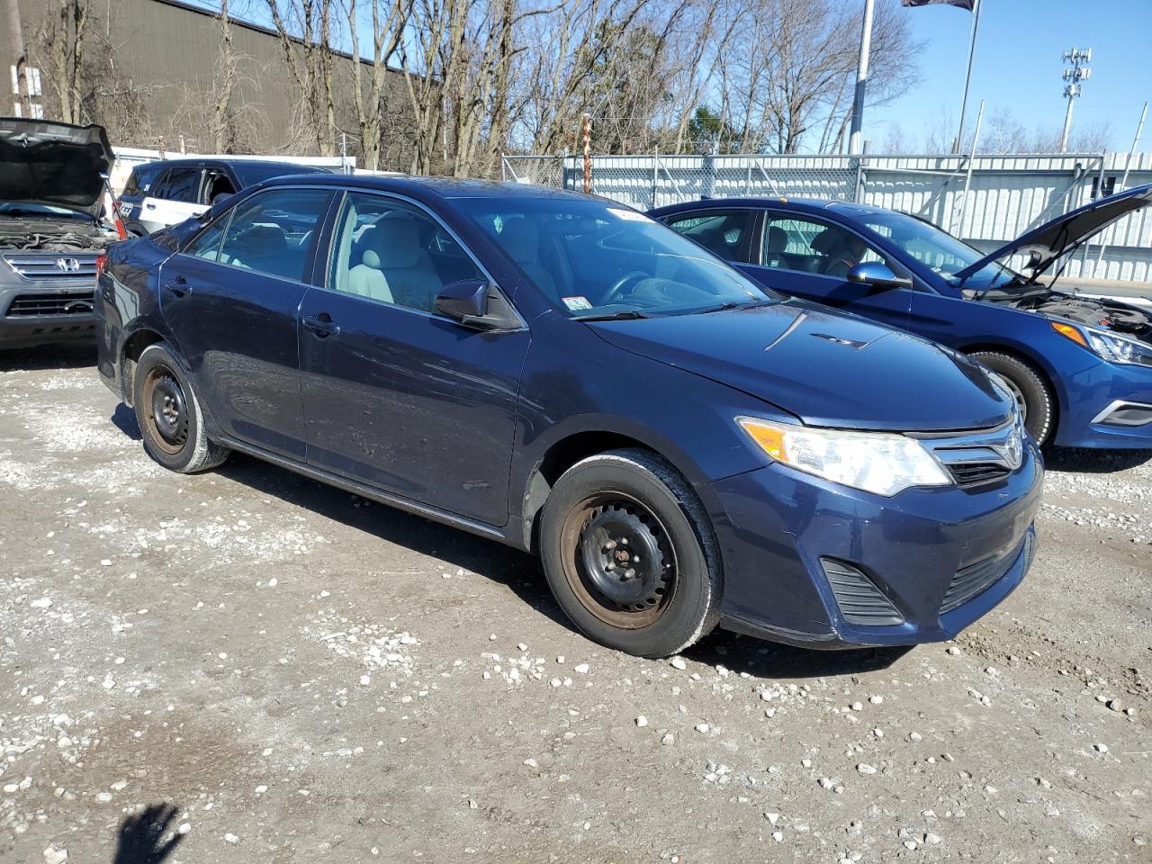2014 TOYOTA CAMRY L - Image 4