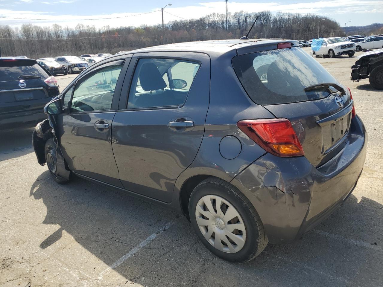 2015 TOYOTA YARIS - Фото 2
