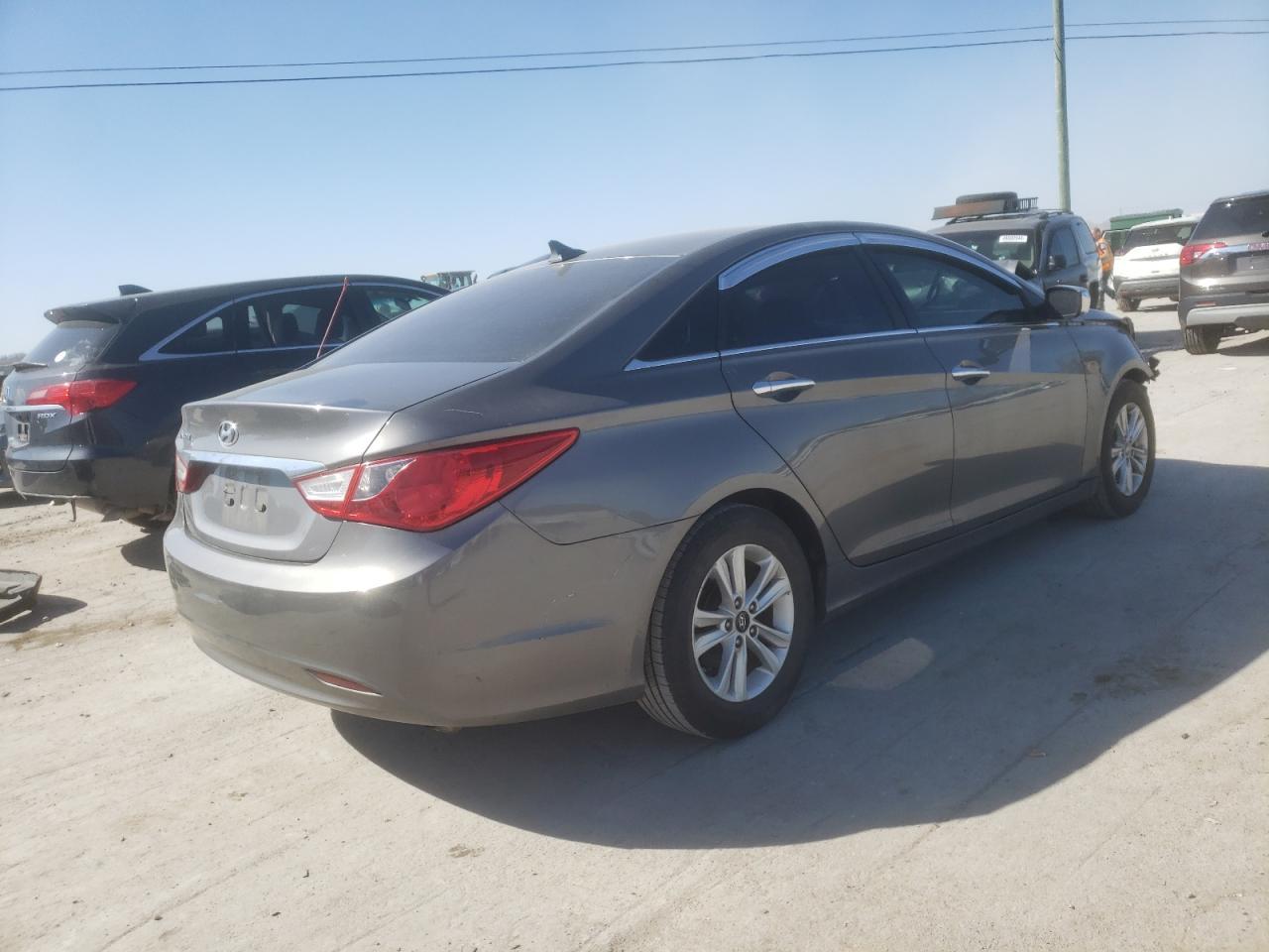 2011 HYUNDAI SONATA GLS - Image 3