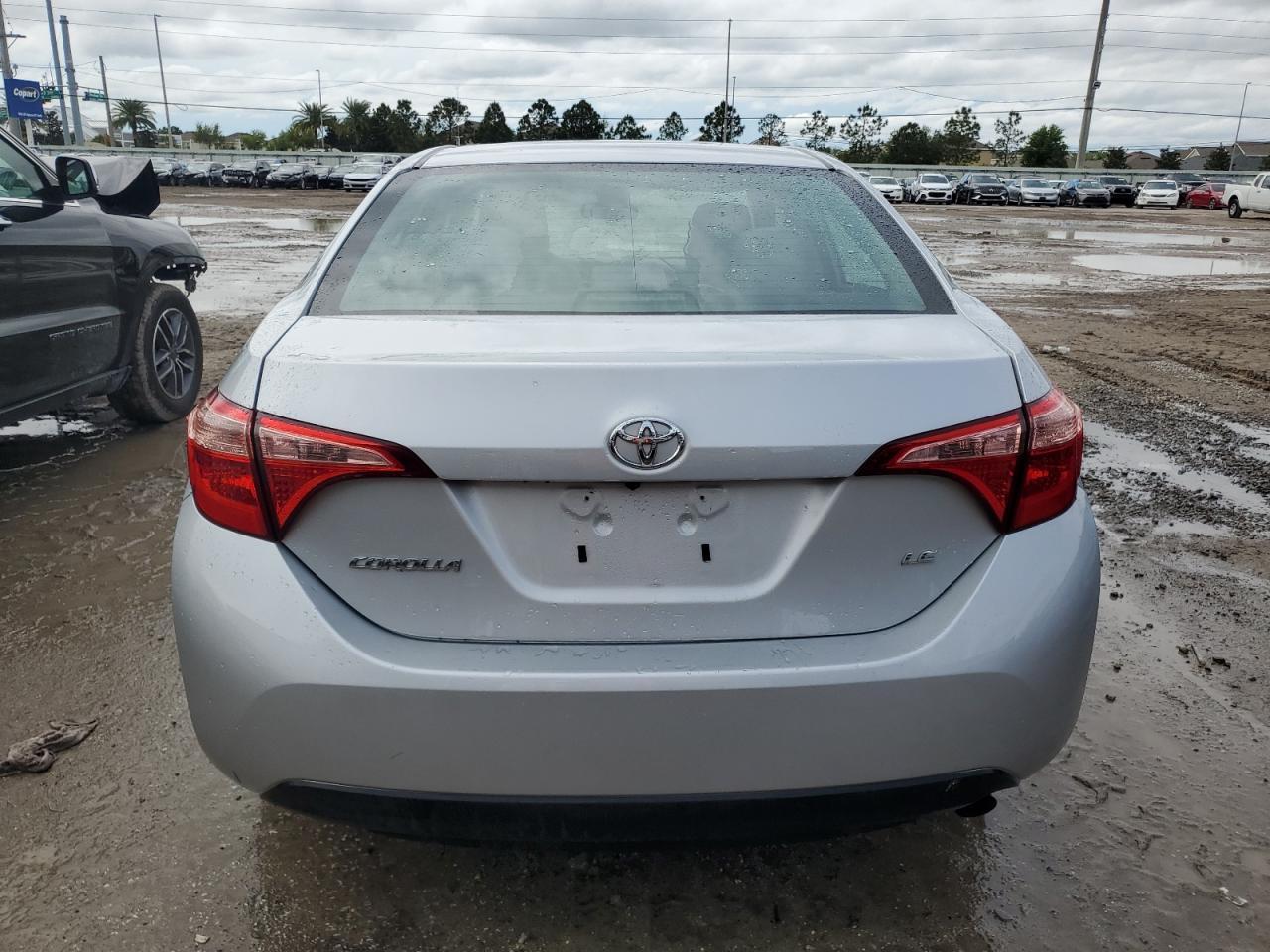 2018 TOYOTA COROLLA L - Image 6