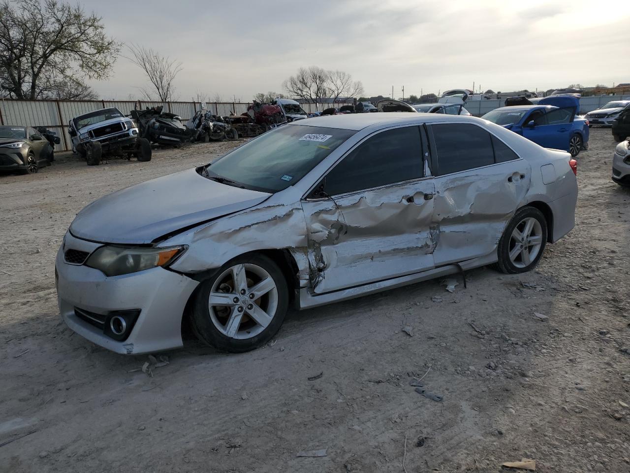2013 TOYOTA CAMRY L