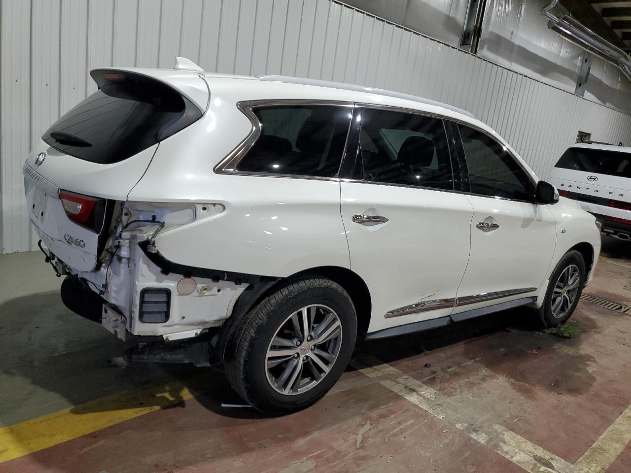 2017 INFINITI QX60 - Фото 3