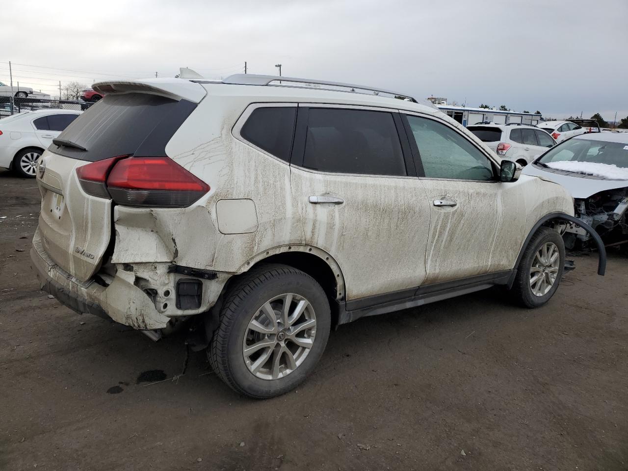 2017 NISSAN ROGUE S - Фото 3