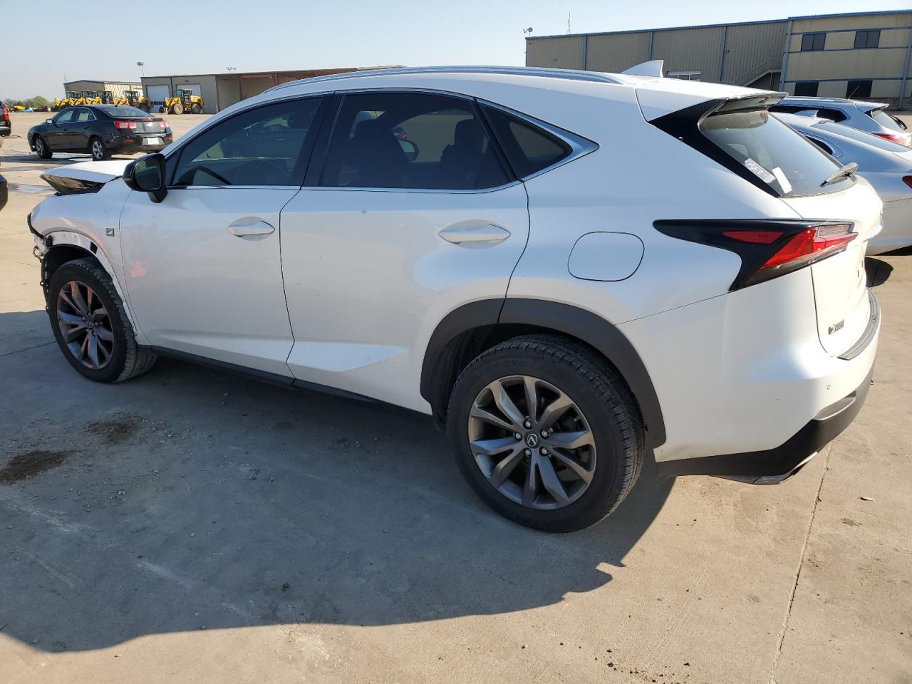 2015 LEXUS NX 200T - Фото 2