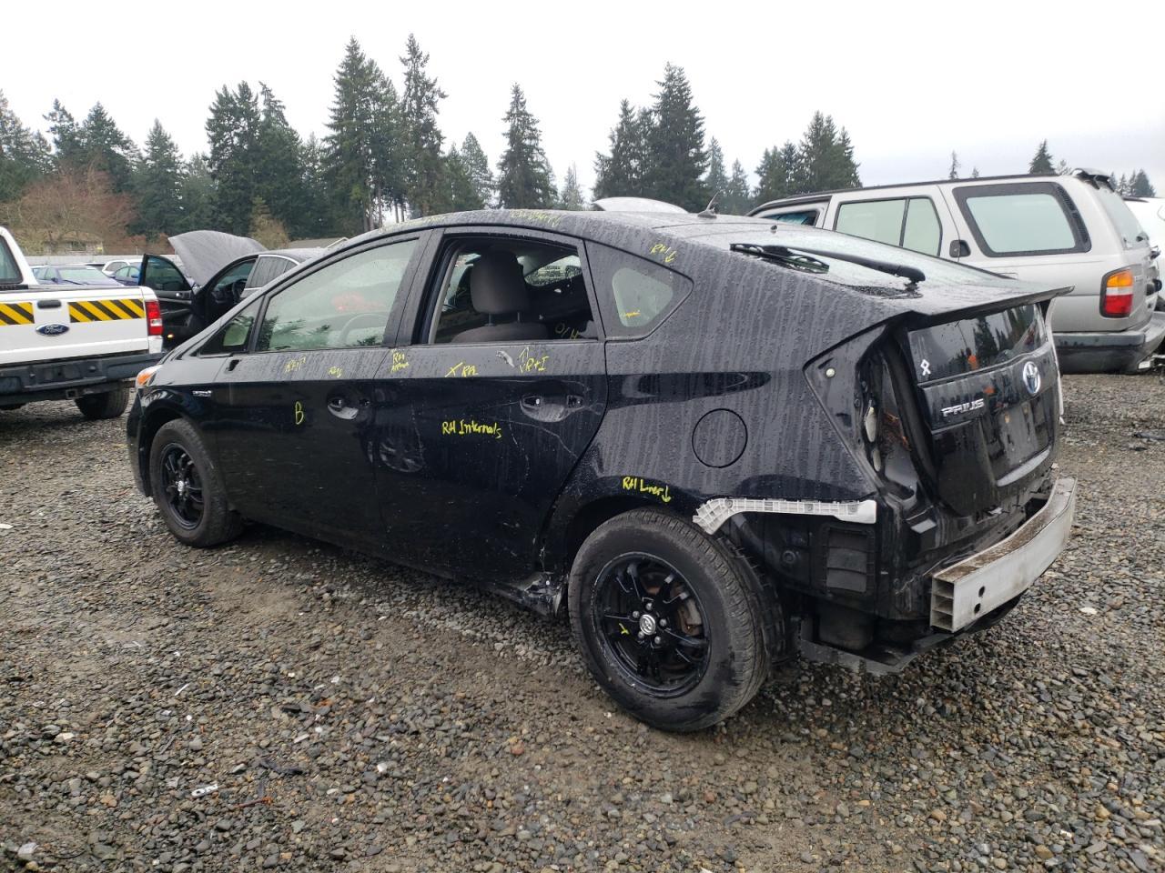 2015 TOYOTA PRIUS - Image 2