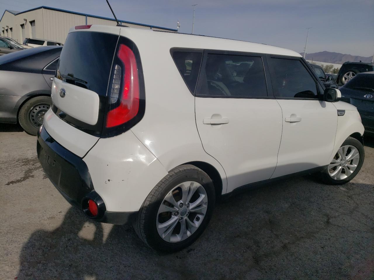 2016 KIA SOUL + - Фото 3