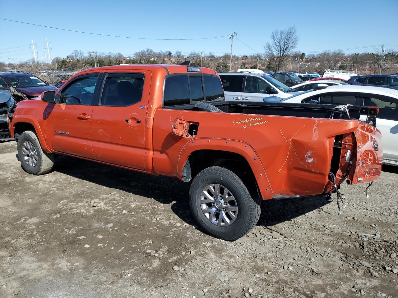 2017 TOYOTA TACOMA DOU - Фото 2