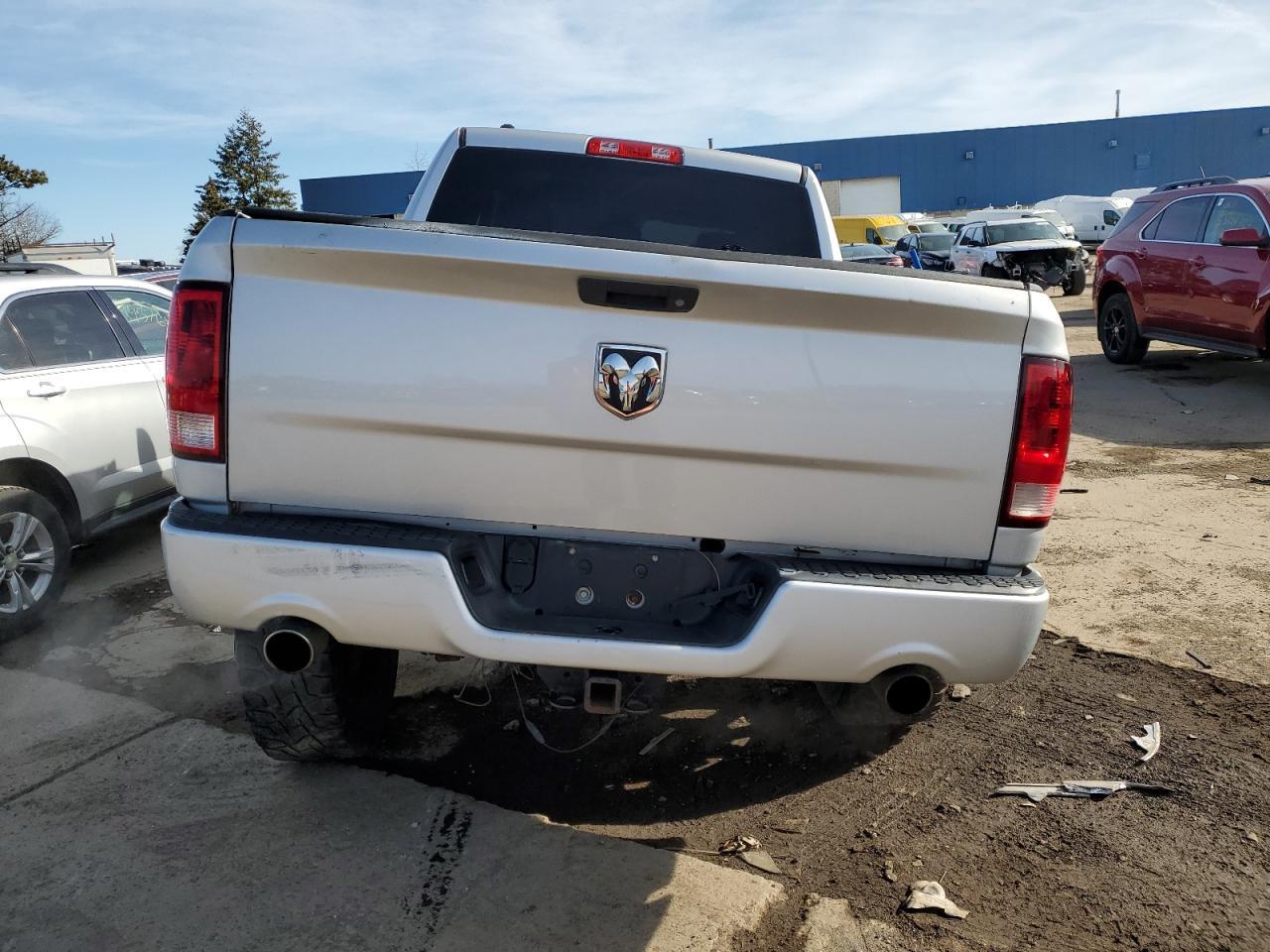 2014 RAM 1500 ST - Image 6