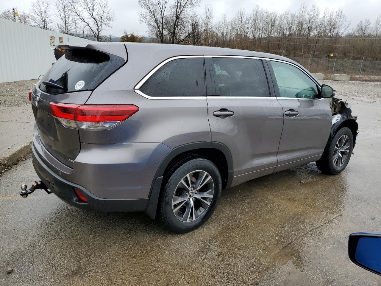 2018 TOYOTA HIGHLANDER - Image 3