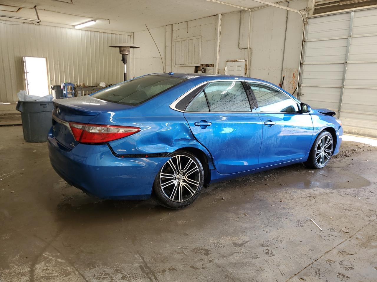 2016 TOYOTA CAMRY LE - Image 3